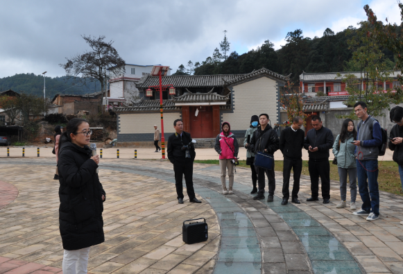 环球新闻系列一  走进昆明市晋宁区核桃园村：今天你“醉氧”了吗？