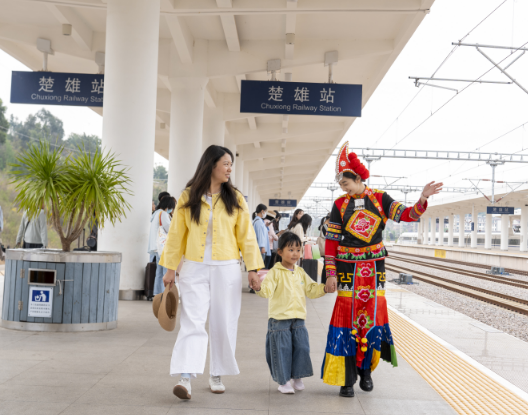 云南：铁路端午假期客流有望创新高 多项服务保障旅客出行