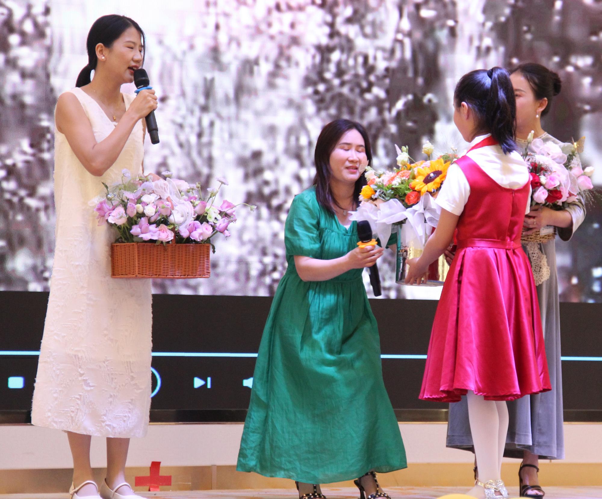 云南祥云红军小学举行系列活动庆祝六一儿童节