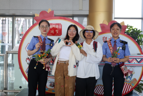 端午假期：民族文化为云南铁路旅途增色