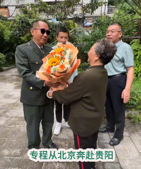 缅怀英烈最好的方式，就是照顾好他们的家属。史光柱 轻声承诺