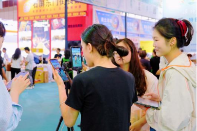 直播带货赋能现代农业馆，云品矩阵加速“出滇入海”