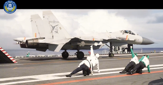 守卫南海，脚步未停！海军航空兵版MV《我辈请长缨》倾情上线