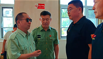 当年祖国需要，芳华的他们义无反顾奔赴战场；走下战场，在不同的岗位默默奉献