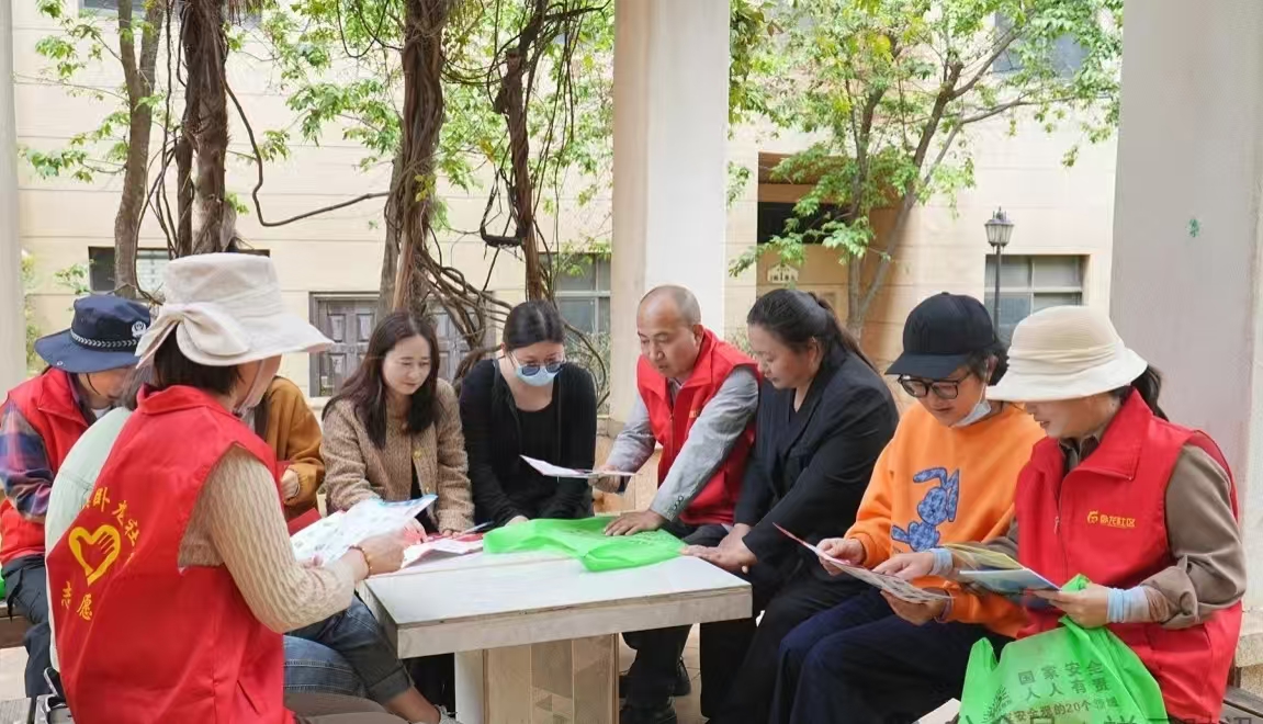 云南祥云县党建引领 “专业社工 + 志愿服务”融合试点项目落地扎根助力基层治理见效