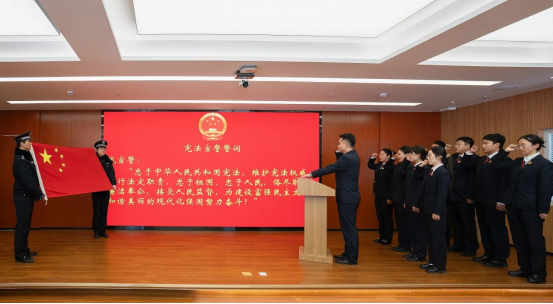 西山区人民检察院举行宪法宣誓仪式 以铮铮誓言铭刻法治初心