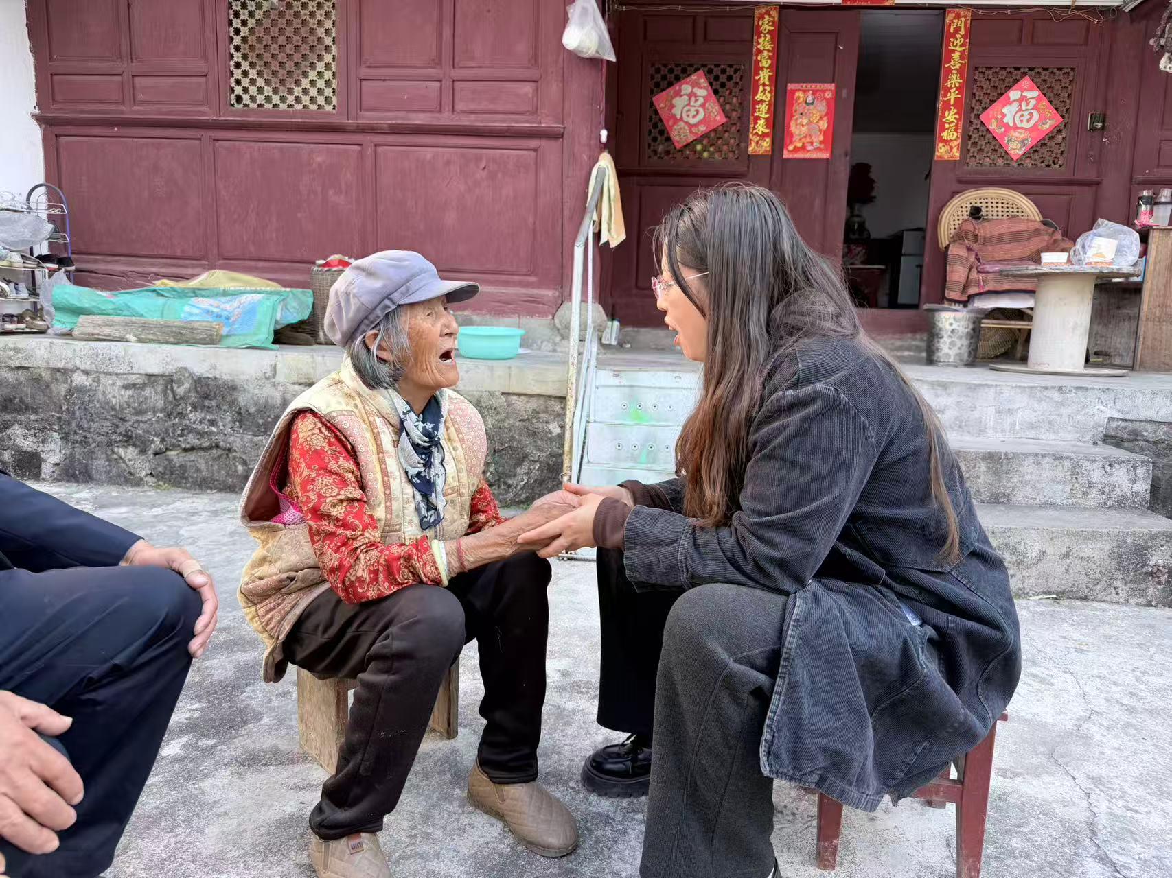 新春送暖 爱满凤庆 ——凤庆县妇联开展特殊群体新春走访慰问活动