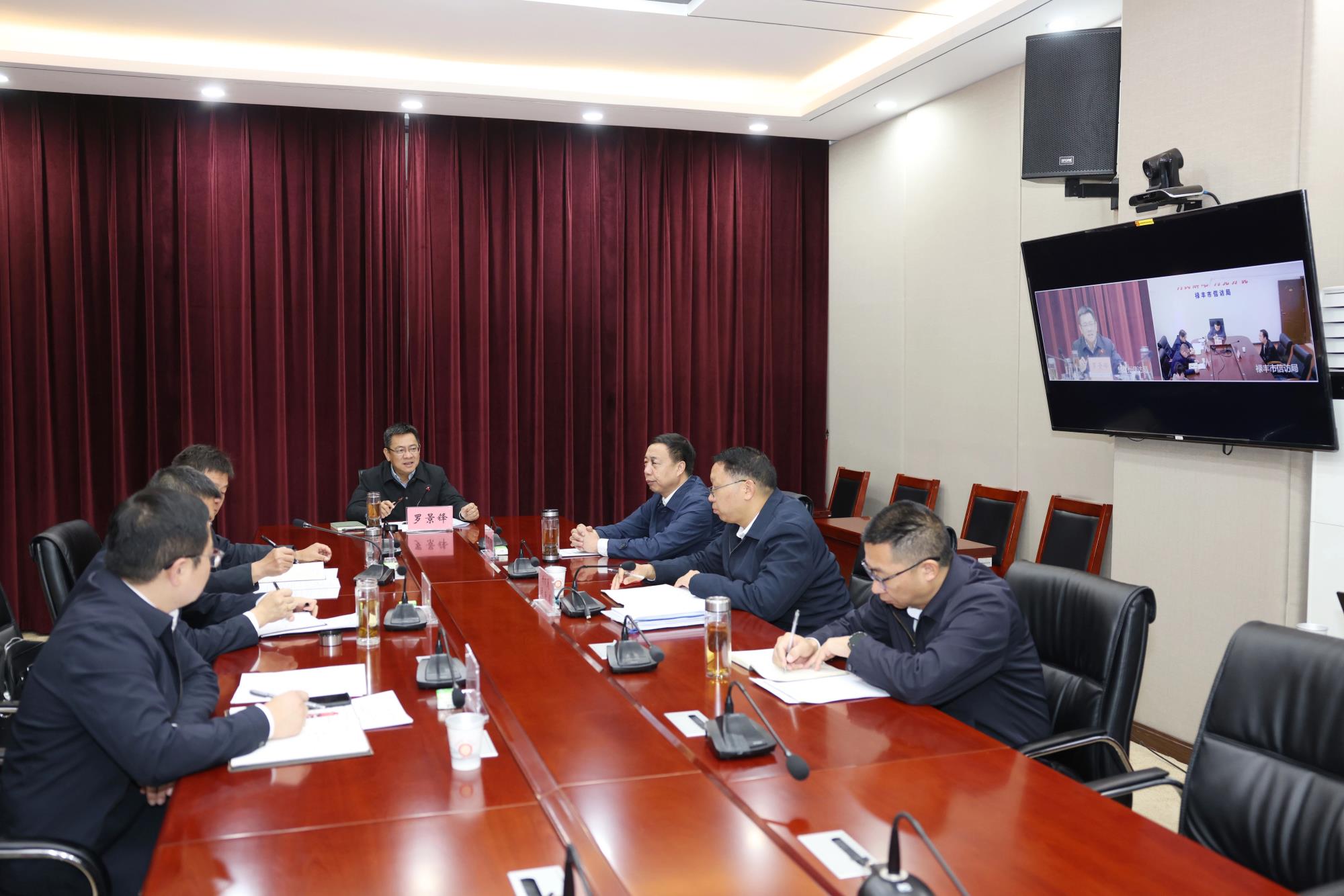 罗景锋接访时强调：积极回应群众关切 扎实办好民生实事