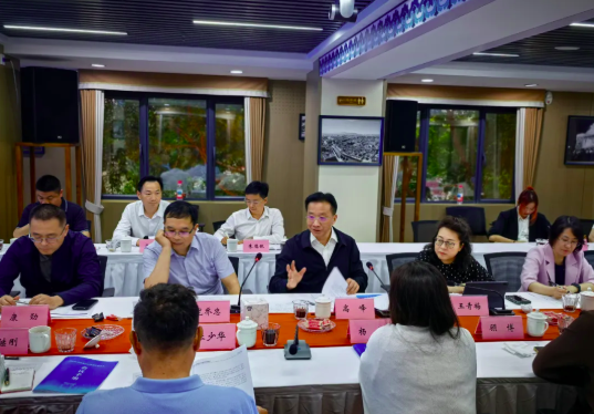 高峰出席2026年华南地区云南商会恳谈会